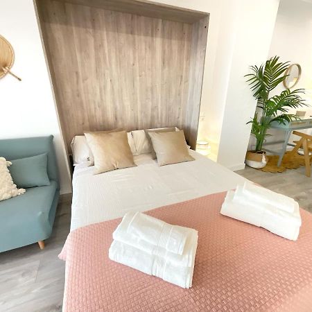 Cs6 Kaleria Suites Almeria Ngoại thất bức ảnh