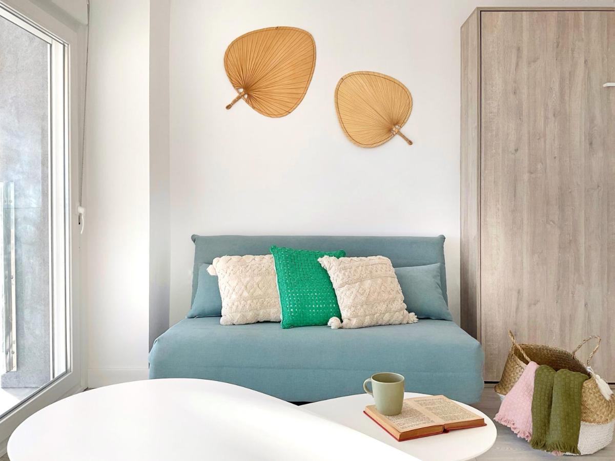 Cs6 Kaleria Suites Almeria Ngoại thất bức ảnh