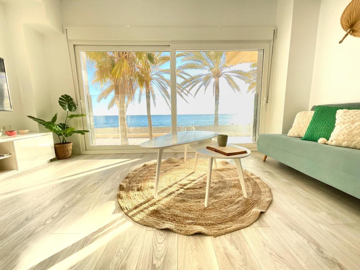 Cs6 Kaleria Suites Almeria Ngoại thất bức ảnh