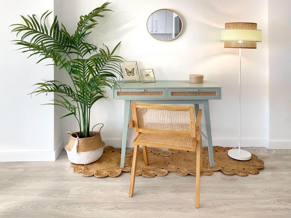 Cs6 Kaleria Suites Almeria Ngoại thất bức ảnh