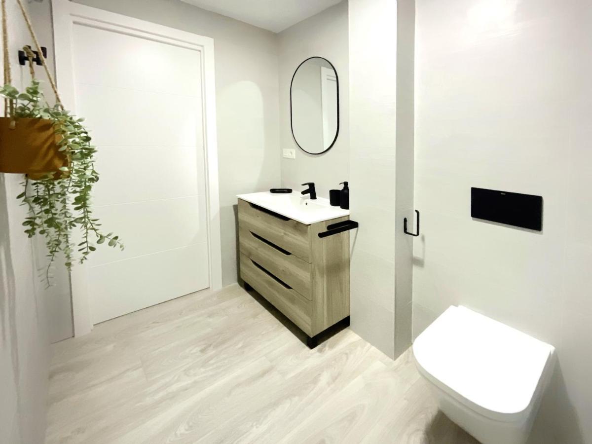 Cs6 Kaleria Suites Almeria Ngoại thất bức ảnh